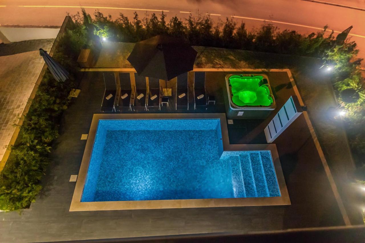 Luxury Apartment Noa Njivice Exteriör bild