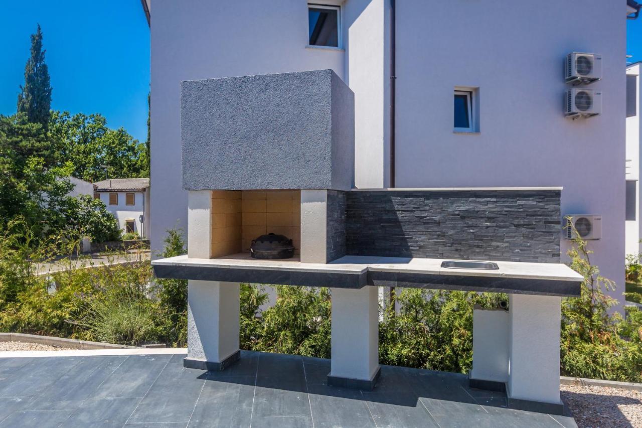 Luxury Apartment Noa Njivice Exteriör bild