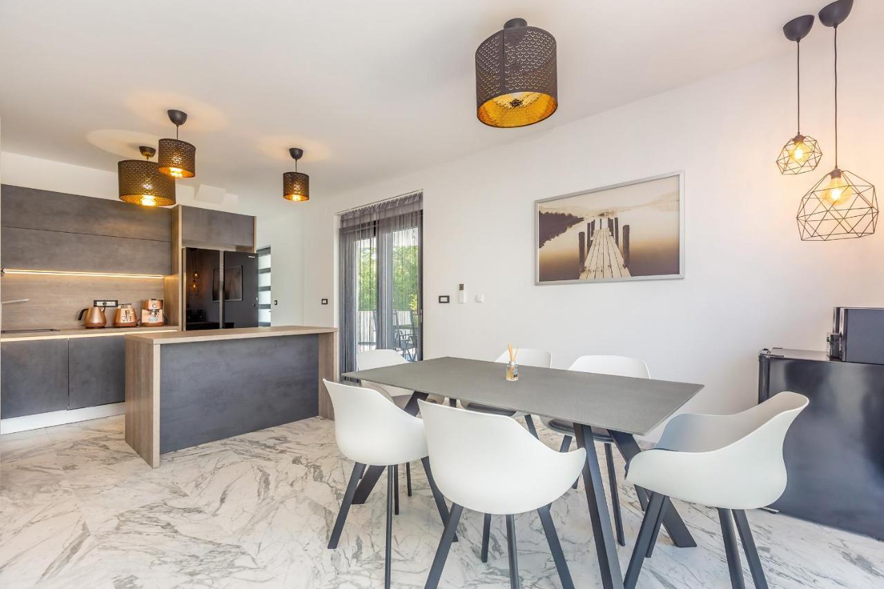 Luxury Apartment Noa Njivice Exteriör bild