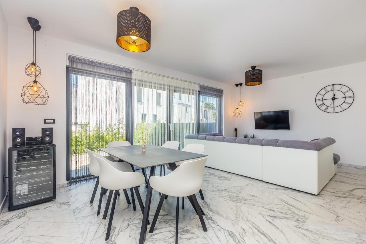 Luxury Apartment Noa Njivice Exteriör bild